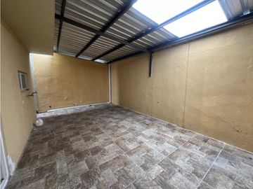 VENDO CASA  URBANIZACION OLIMPO CHONGON (MACRI)