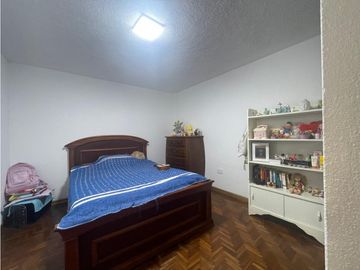 Quitumbe, Casa Comercial en Venta, 362m2, 6 Ambientes