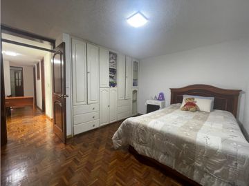 Quitumbe, Casa Comercial en Venta, 362m2, 6 Ambientes