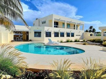Casa en venta frente al mar Chuburná Puerto