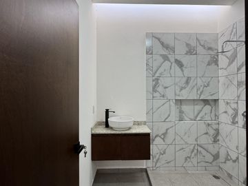 CASA EN VENTA EN LOMAS DE LA RIOJA/POETAS