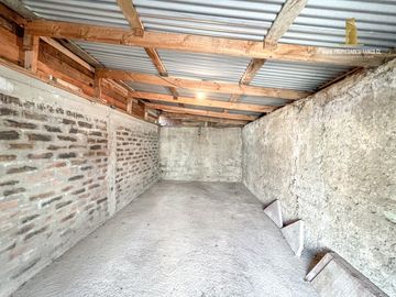 QUILPUE VENTA CASA DOS PISOS 4D 2B SALA DE ESTAR VALENCIA