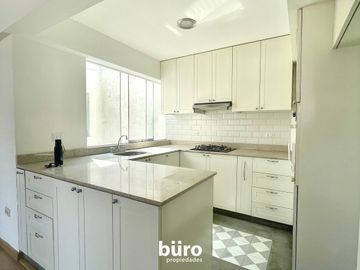 LINDO DÚPLEX A LA VENTA DE 3 DORMITORIOS EN BARRANCO