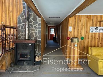 Cabañas equipadas, salón de juegos, eventos y piscina