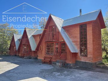 Cabañas equipadas, salón de juegos, eventos y piscina