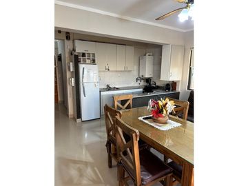 Venta Departamento dos amb.c/cochera - gas natural