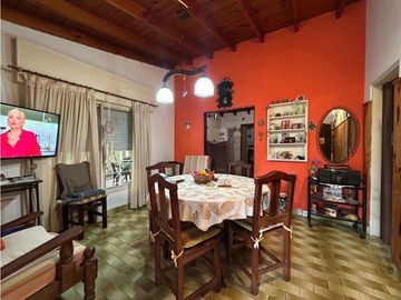 CASA EN VENTA EN VALERIA DEL MAR - PERMUTA POR DEPTO EN AVELLANEDA