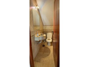 INKASA INMOBILIARIA- VENDE CASA EN ZONA RESIDENCIAL