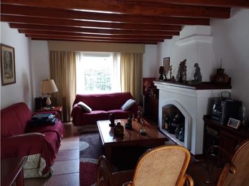 INKASA INMOBILIARIA- VENDE CASA EN ZONA RESIDENCIAL