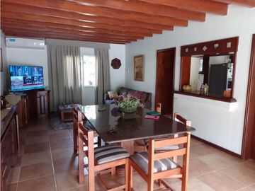 INKASA INMOBILIARIA- VENDE CASA EN ZONA RESIDENCIAL