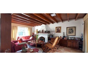 INKASA INMOBILIARIA- VENDE CASA EN ZONA RESIDENCIAL