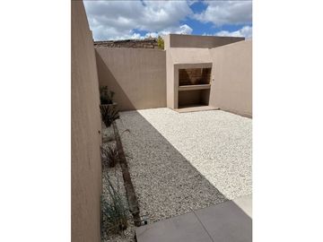 INKASA INMOBILIARIA - VENDE DÚPLEX EN LA CAVA COMPLEJO URBANO