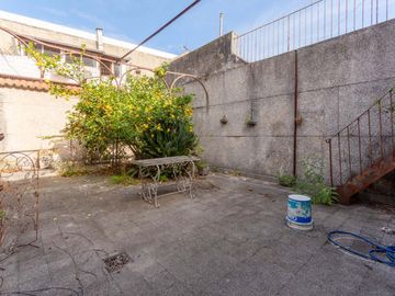 VENTA Casa Antigua 5 Amb. A Refaccionar CHACARITA