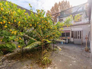 VENTA Casa Antigua 5 Amb. A Refaccionar CHACARITA