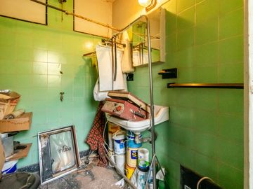 VENTA Casa Antigua 5 Amb. A Refaccionar CHACARITA