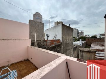 Casa en venta de 2 dormitorios c/ cochera en Centro