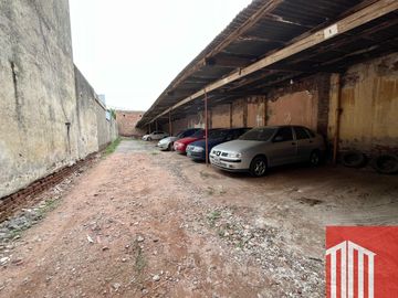Casa en venta de 2 dormitorios c/ cochera en Centro