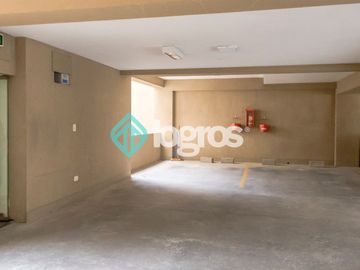 Departamento en venta de 3 dormitorios con cochera en Macrocentro