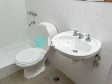 Departamento en venta de 3 dormitorios con cochera en Macrocentro