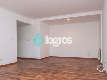 Departamento en venta de 3 dormitorios con cochera en Macrocentro