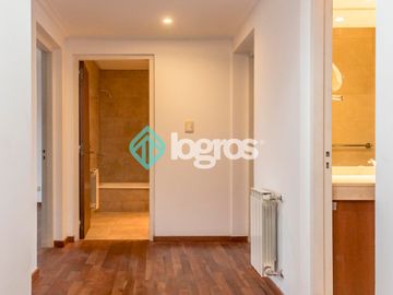 Departamento en venta de 3 dormitorios con cochera en Macrocentro