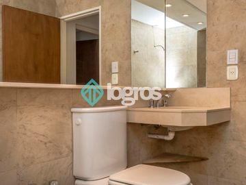 Departamento en venta de 3 dormitorios con cochera en Macrocentro