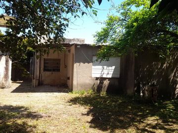 Casa en venta refaccionar o reciclar en Garin