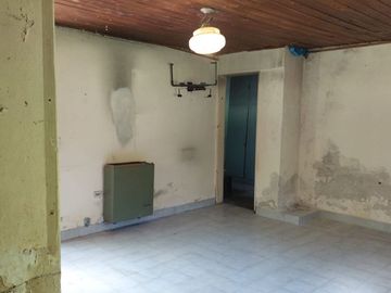 Casa en venta refaccionar o reciclar en Garin