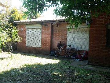 Casa en venta refaccionar o reciclar en Garin