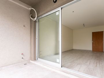 Venta Semipiso a Estrenar 3 amb Cochera y Terraza