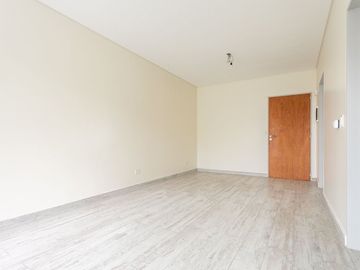 Venta Semipiso a Estrenar 3 amb Cochera y Terraza