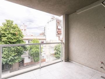 Venta Semipiso a Estrenar 3 amb Cochera y Terraza