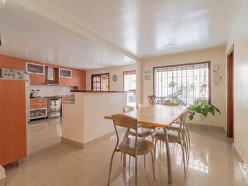 VENTA Casa 6 amb con Pileta en Vicente López