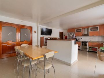 VENTA Casa 6 amb con Pileta en Vicente López