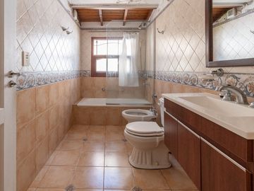 VENTA Casa 6 amb con Pileta en Vicente López