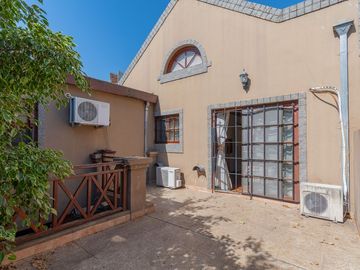 VENTA Casa 6 amb con Pileta en Vicente López