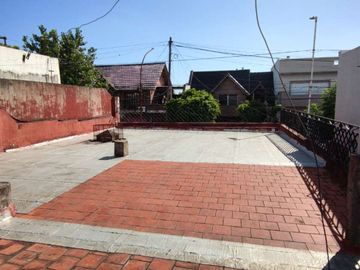 VENTA CASA 4 AMBIENTES EL PALOMAR A RECICLAR
