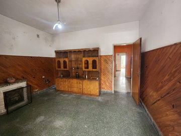 VENTA CASA 4 AMBIENTES EL PALOMAR A RECICLAR