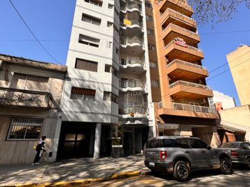 DEPARTAMENTO SEMIPISO COCHERA BAULERA APTO CREDITO