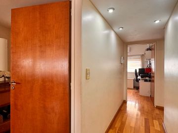 DEPARTAMENTO SEMIPISO COCHERA BAULERA APTO CREDITO