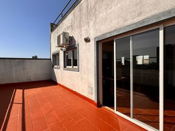 DEPARTAMENTO SEMIPISO COCHERA BAULERA APTO CREDITO