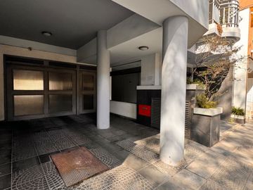 DEPARTAMENTO SEMIPISO COCHERA BAULERA APTO CREDITO