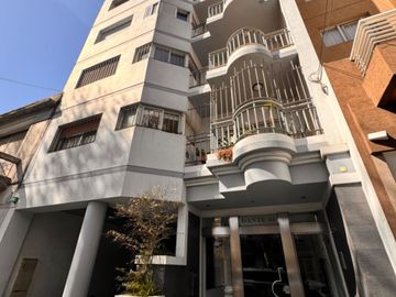 DEPARTAMENTO SEMIPISO COCHERA BAULERA APTO CREDITO