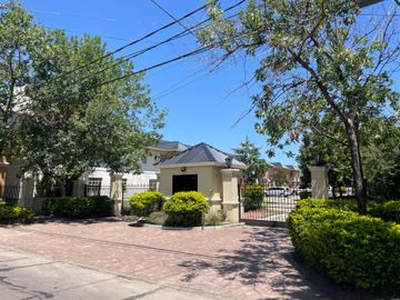 VENTA DUPLEX 3 AMB BARRIO CERRADO PILETA AMENITIES