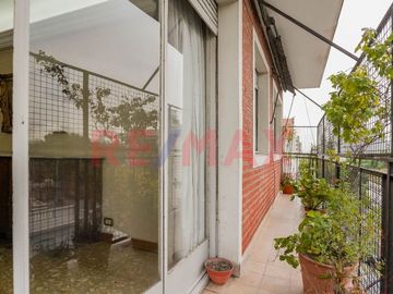 Venta departamento 4 ambientes c/ balcón