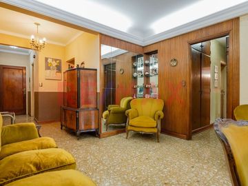 Venta departamento 4 ambientes c/ balcón