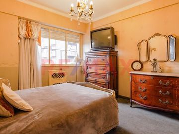 Venta departamento 4 ambientes c/ balcón