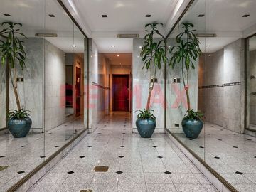 Venta departamento 4 ambientes c/ balcón