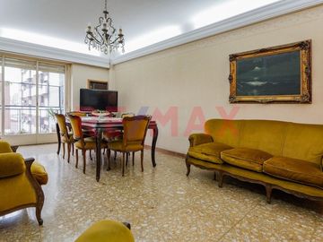 Venta departamento 4 ambientes c/ balcón