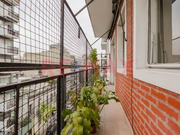 Venta departamento 4 ambientes c/ balcón